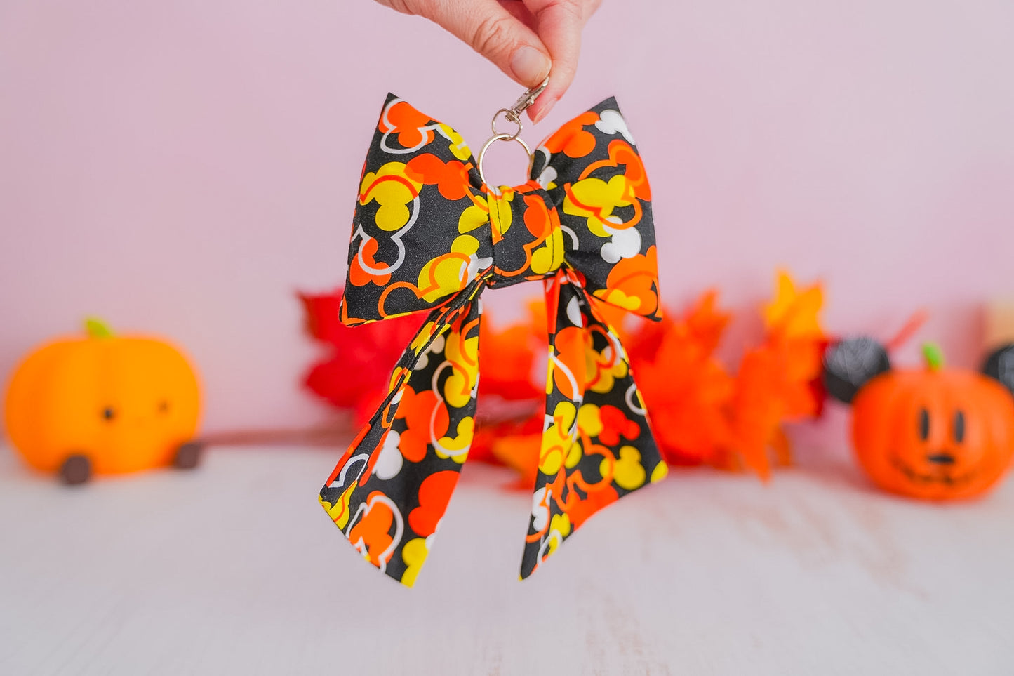 Précommande Nœud Porte Clé - Halloween Mickey Orange & Yellow