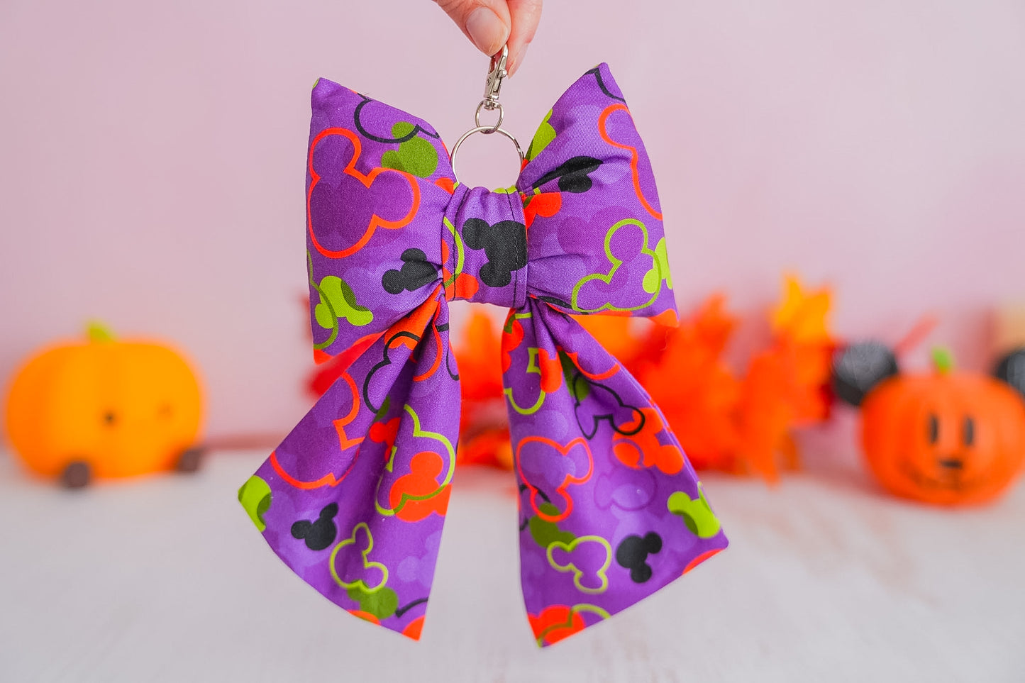 Précommande Nœud Porte Clé - Halloween Mickey Purple & Black